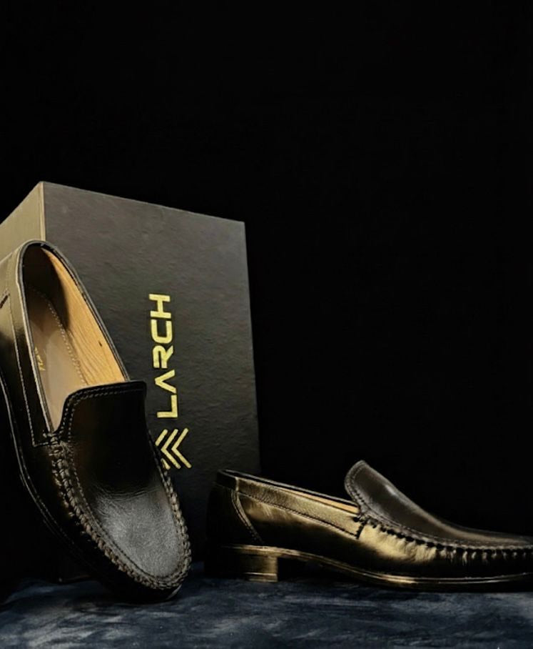 LARCH – The Midnight Regent | Classic Leather Loafers in Jet Black